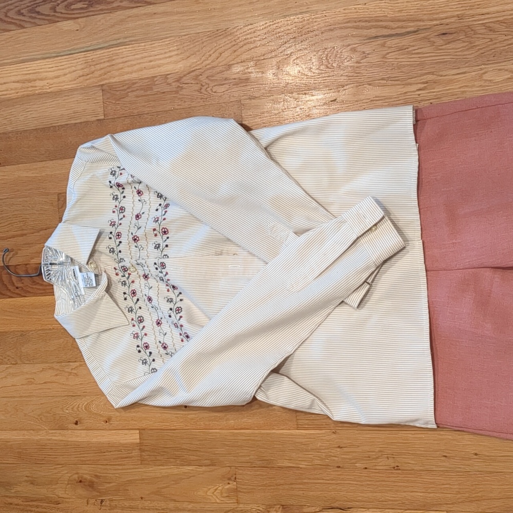 Alfred Dunner Petite Beige Striped Floral Shirt - Picture 4 of 4